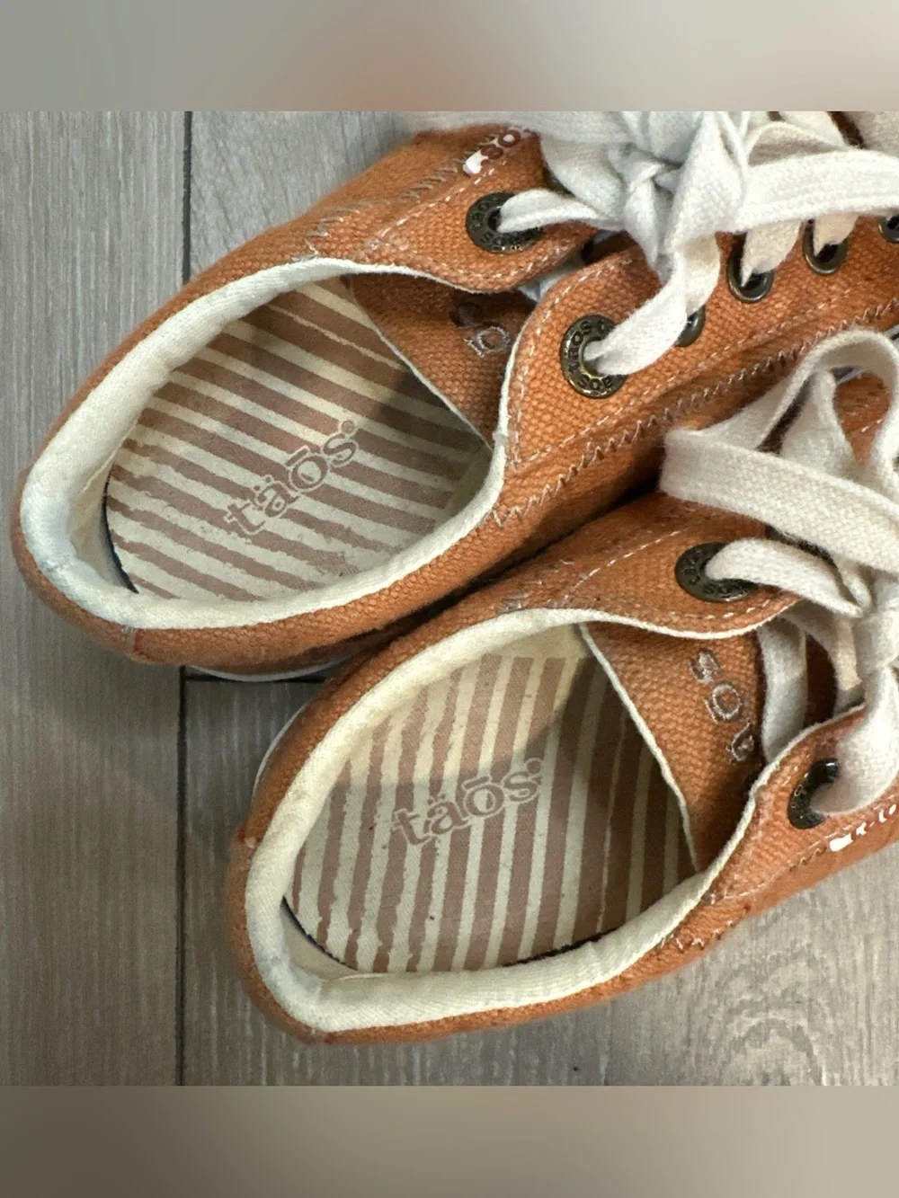 Taos Womens Size 6 Star Adobe Hemp Burnt Orange Sneakers Lace Up Autumn